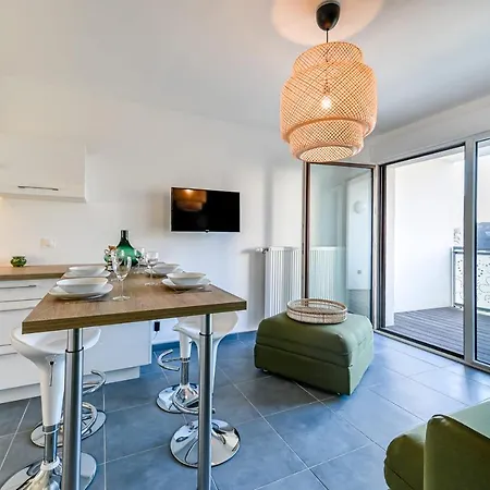 Stella 3 - 2 New With Balcony & Garage Annecy